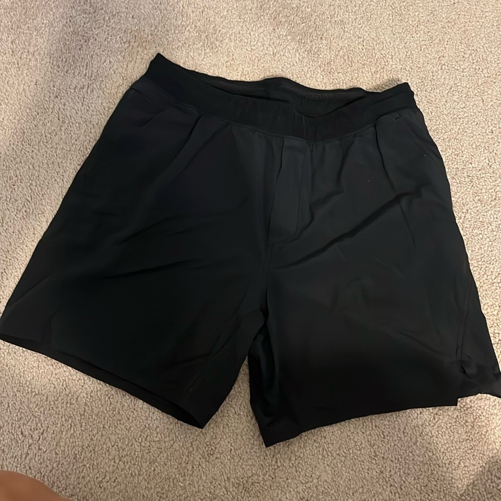 Ten Thousand Set short 6.5 inseam black EUC no liner